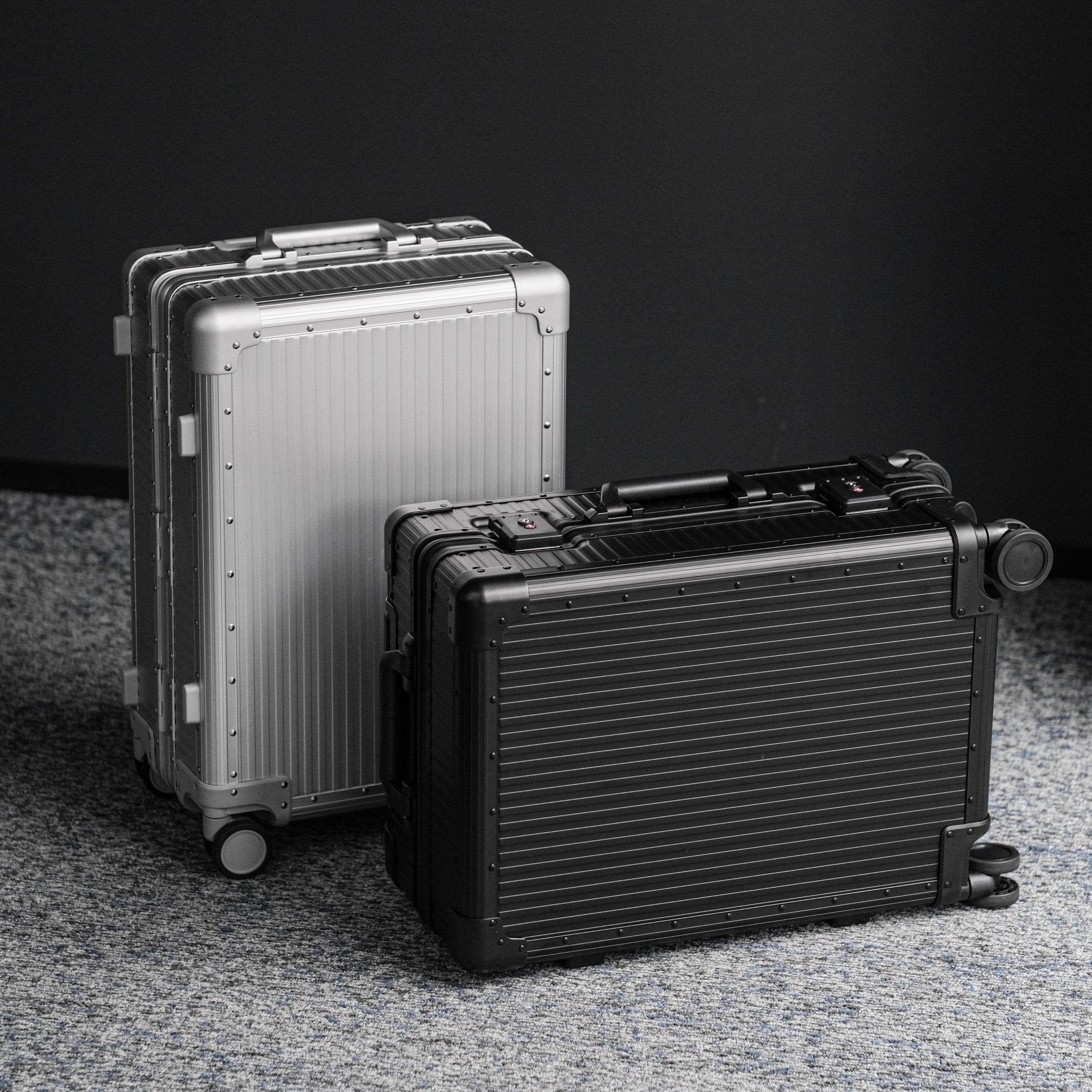 Aluminum Suitcase OP.13 (Black) - OPUS