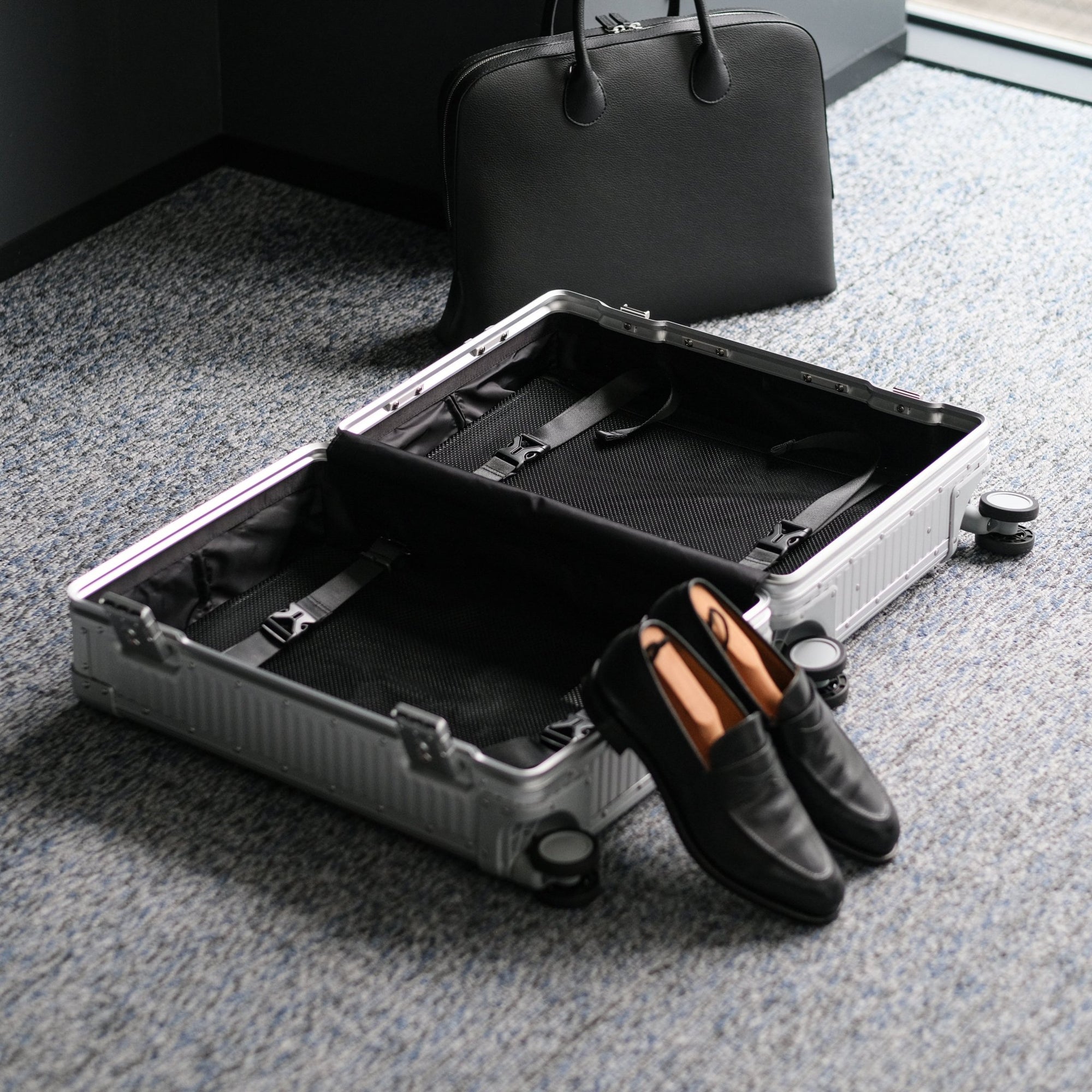 Aluminum Suitcase OP.13 (Silver) - OPUS
