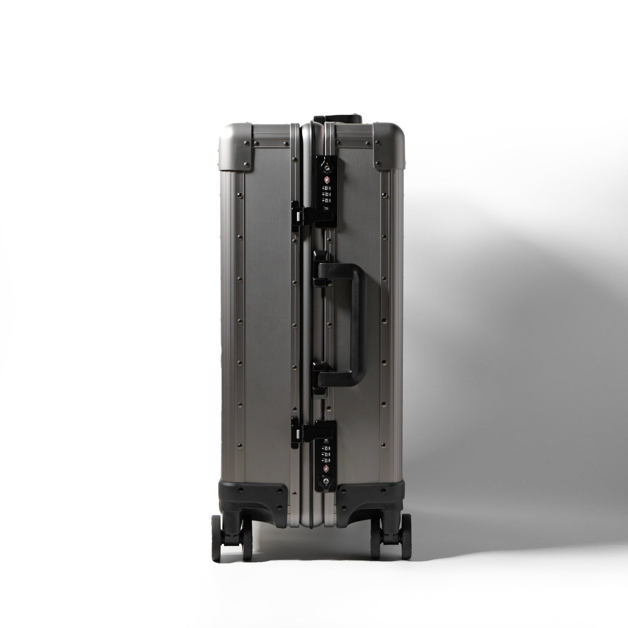 Titanium Suitcase OP.22 (Luminous) - OPUS